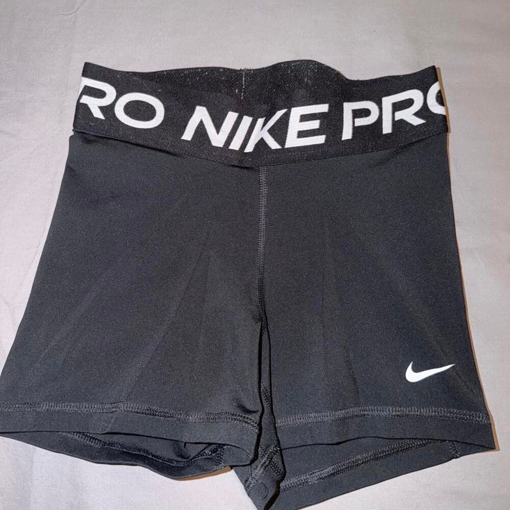 Nike Women's Black and Grey Shorts